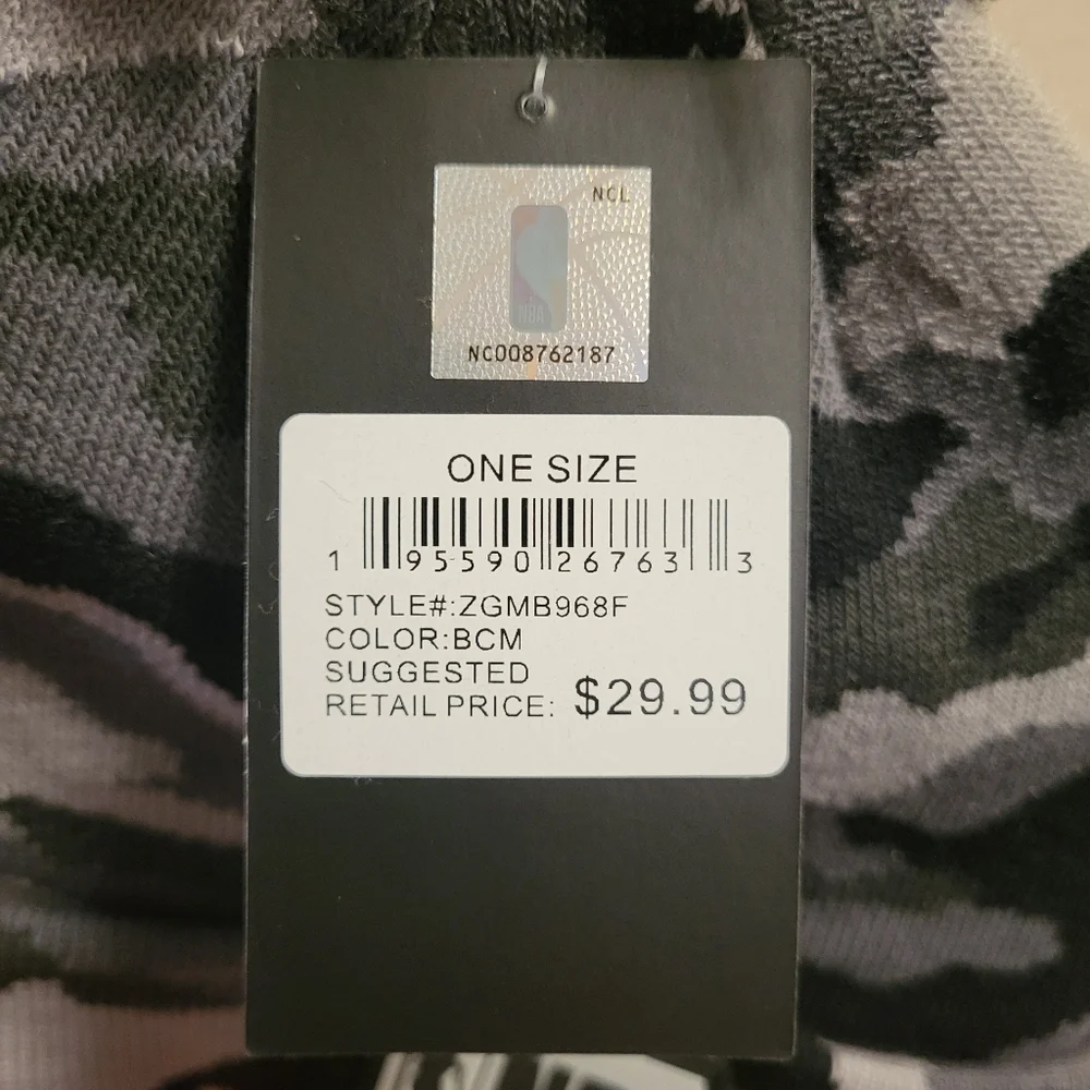 NWT NBA Gray & Black Camo Knit Pom Pom Beanie
